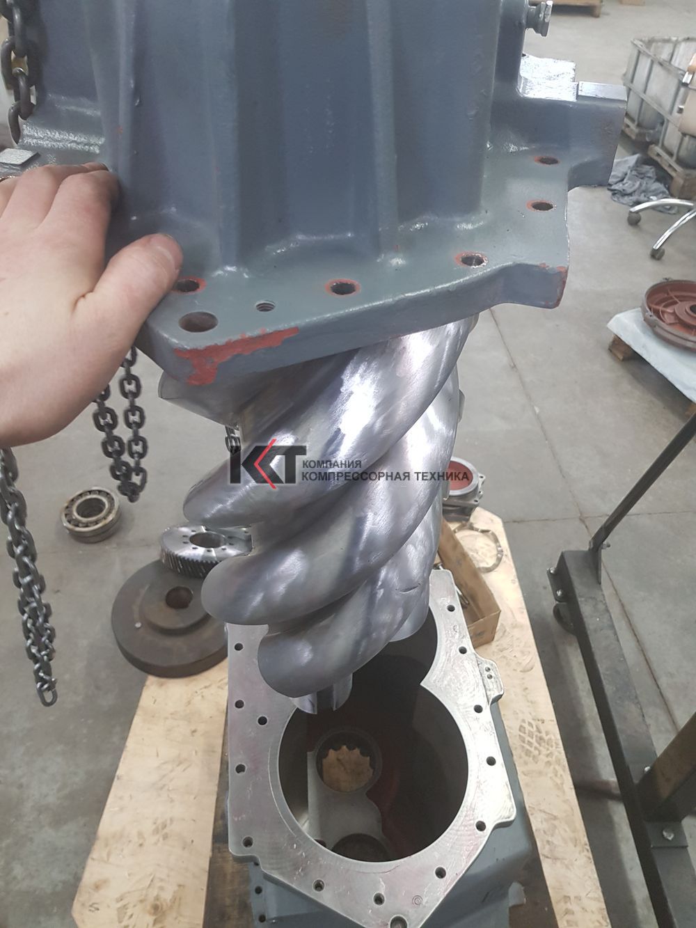 Ремонт винтового блока 1616 7256 81 Atlas Copco